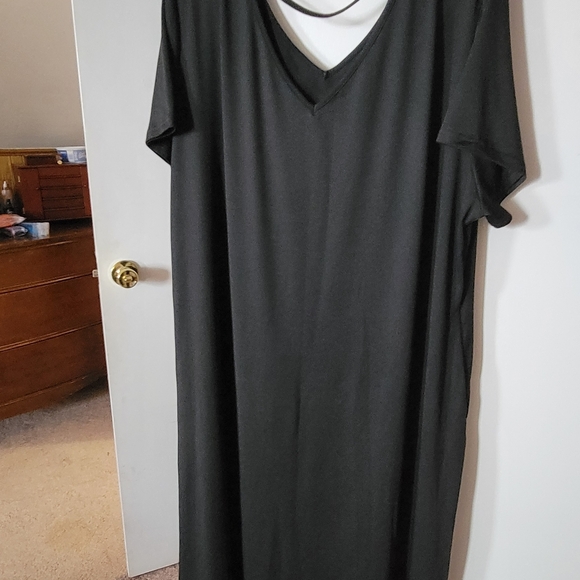 LONG BLACK DRESS - Picture 2 of 5